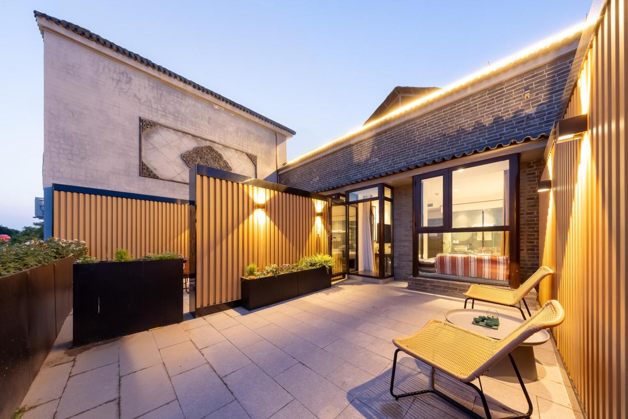 Tangfu Nanluoguxiang Wang Fu Jing Forbidden Snack Street Hotel,1 Stop Walking To Airport Express,3 Stop To Tiananmen&free Laundry Dry Service &professional Free Tour Ticket Service With Speaking Staff Khách sạn Bắc Kinh