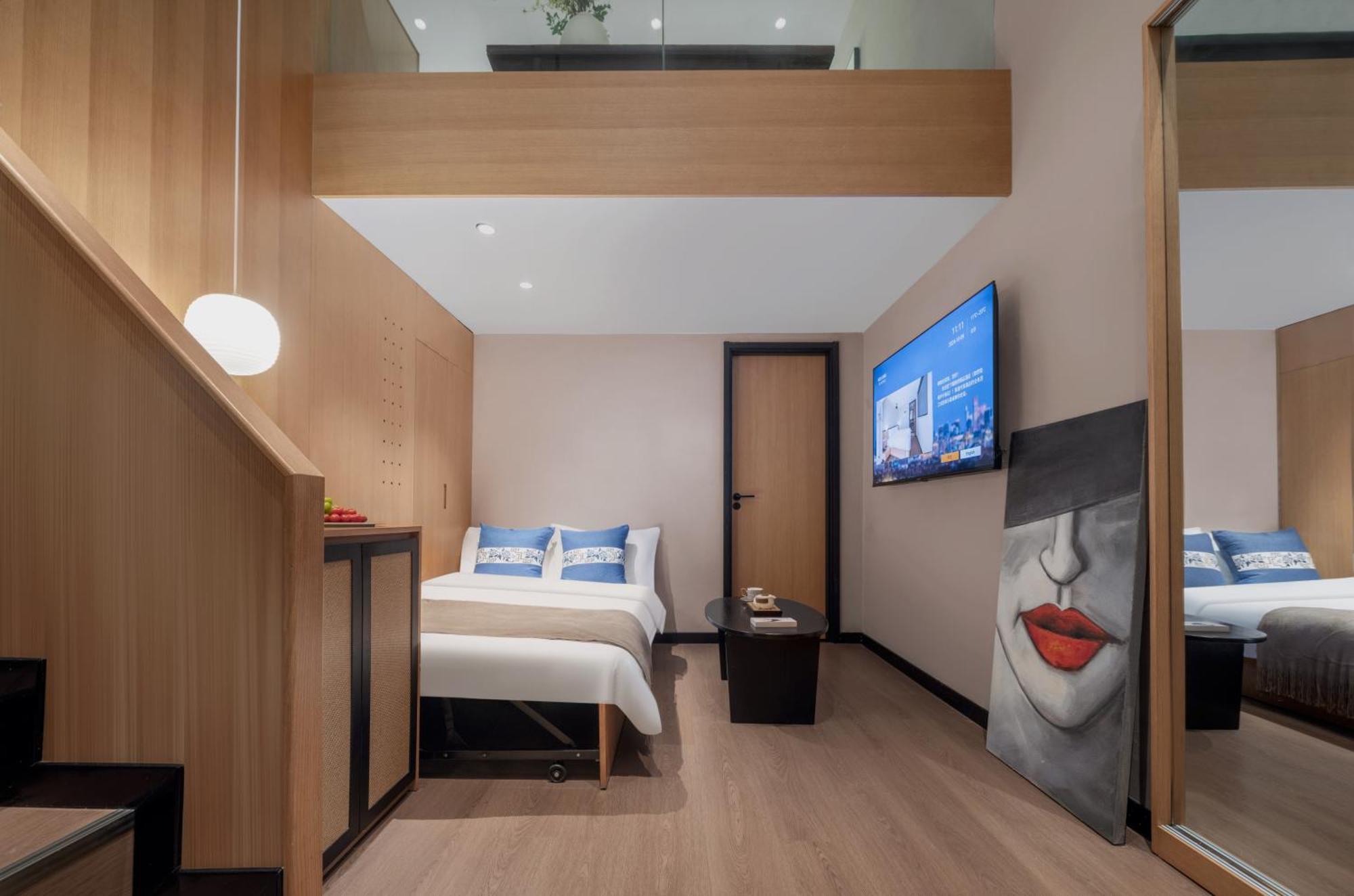 Khách sạn Tangfu Nanluoguxiang Wang Fu Jing Forbidden Snack Street Hotel,1 Stop Walking To Airport Express,3 Stop To Tiananmen&free Laundry Dry Service &professional Free Tour Ticket Service With Speaking Staff Bắc Kinh
